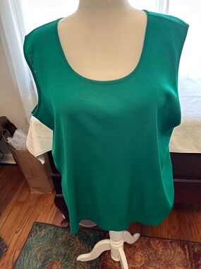 Ming Wang Emerald Green Scoop Neck Knit Tank